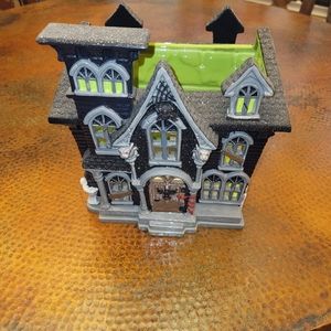 SOLD OUT Bath Body Works Haunted House 3 Wick Candle Holder Display Centerpiece!